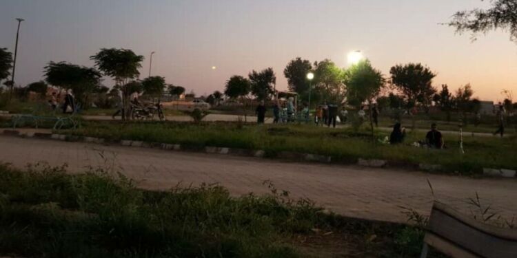 The article's picture is expressive