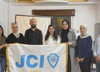 The article's picture is expressive