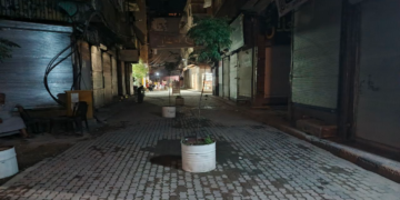 Darkness Falls on Deir Ezzor’s Iconic “Quarter to Six Street”