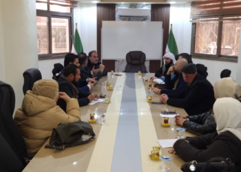 نواب دير الزور يلتقون ممثلي الشرائح المجتمعية لبحث التحديات التشريعية