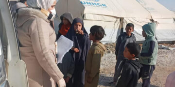 Deir Ezzor Health Directorate sends a health team to Al-Hol camp