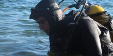 Water rescue teams in Raqqa carry out field drills on the Euphrates River