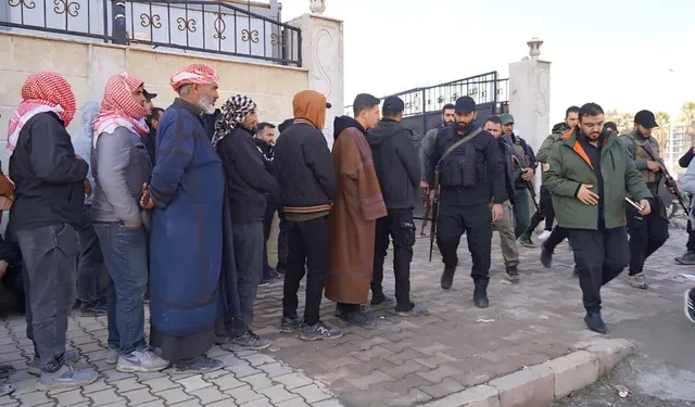 تواصل تسوية أوضاع عناصر قسد في الرقة وسط إقبال لافت من القاصرات