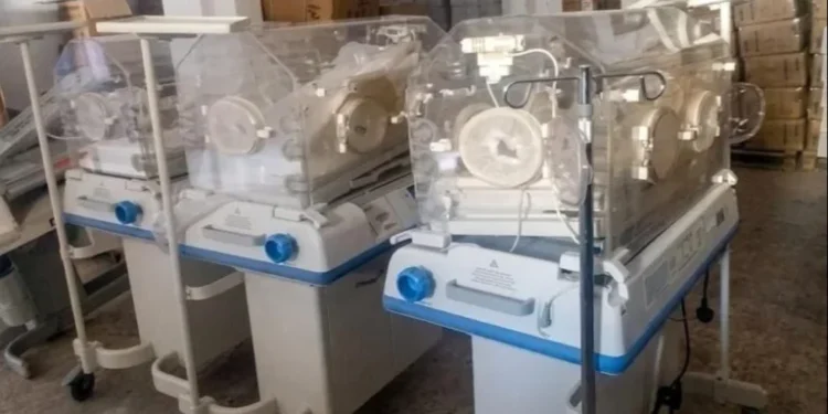 The Ministry of Health supplies Raqqa health directorate with modern incubators