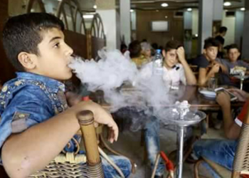 Campaign in Deir Ezzor to control the serving of hookahs to minors and closure due to violations