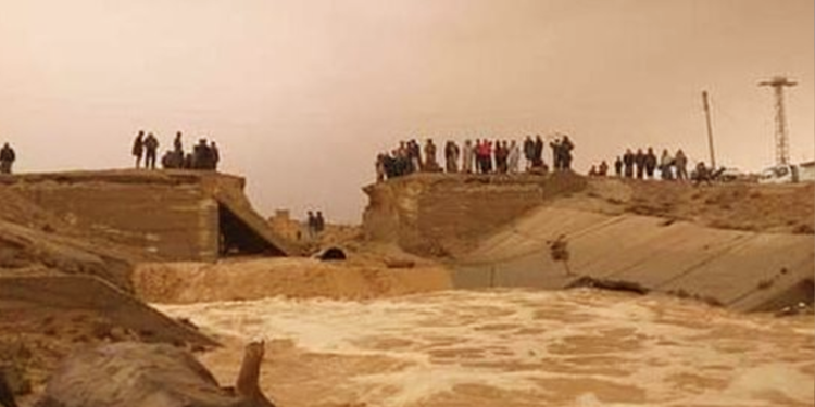 انهيار جسر الشريدة وخروج جسر سيمالكا عن الخدمة جراء الفيضانات