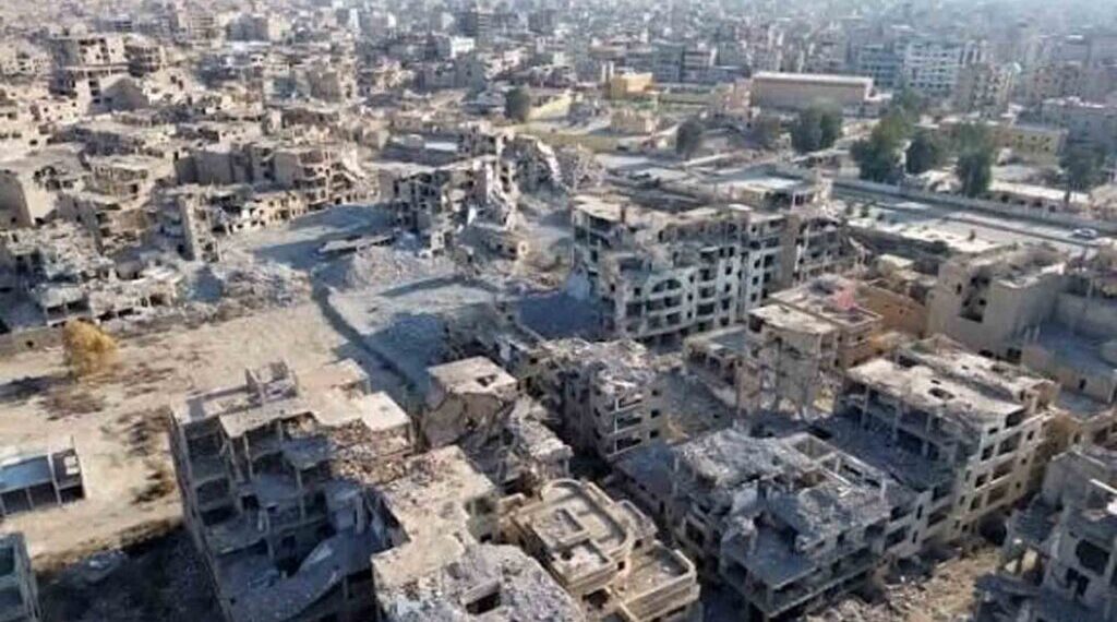 محافظة دير الزور تدعو مالكي العقارات المتضررة لمراجعة لجان الأحياء خلال 10 أيام