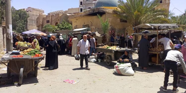 شكاوى من تردي الواقع الخدمي في محيط “سوق الكوخ” بدير الزور