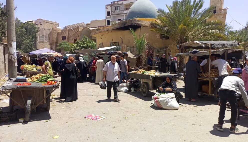 شكاوى من تردي الواقع الخدمي في محيط “سوق الكوخ” بدير الزور