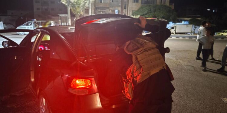 حملة أمنية في دير الزور تستهدف شبكات المخدرات وتوقيف عدد من المتورطين