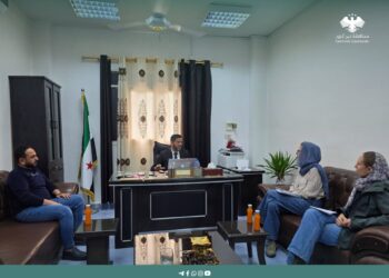 اجتماع في دير الزور لتعزيز المشاريع الطبية وتوسيع الشراكات الدولية