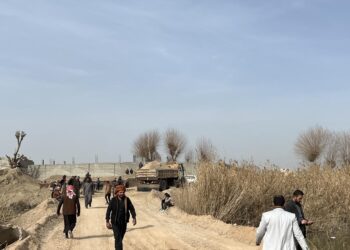 Rehabilitation of the earthen bridge in Al-Mayadeen ends the suffering of transportation and enhances economic activity