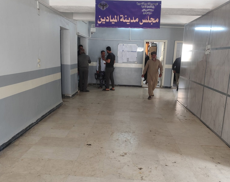 مجلس مدينة الميادين يطلق حملة لإزالة البسطات العشوائية والعربات المخالفة من شوارع المدينة