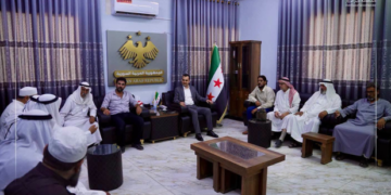 مدير منطقة الميادين يبحث مع أهالي القورية واقع الخدمات وسبل تحسينها